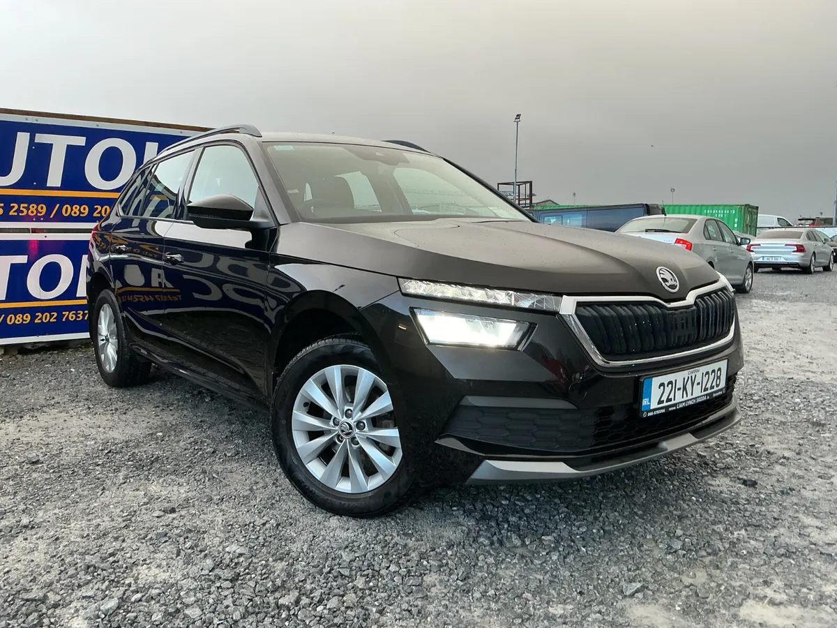 221 SKODA KAMIQ PETROL 1 OWNER LOW KMS - Image 1