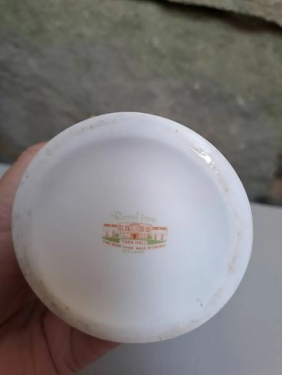 Royal Tara vase - Image 4