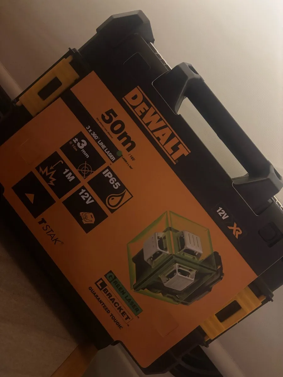 Dewalt 360 green line lazer brand new - Image 4