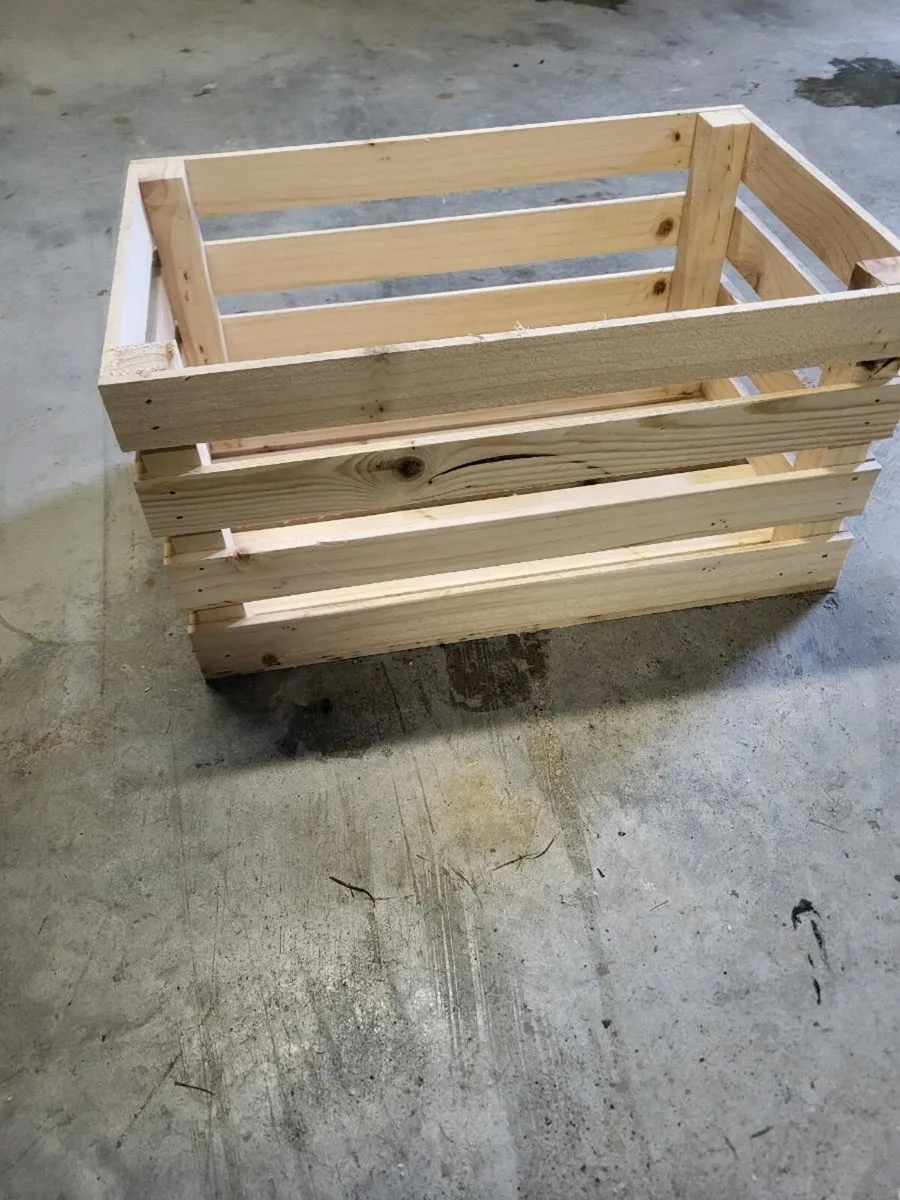 Wooden crate - Image 2