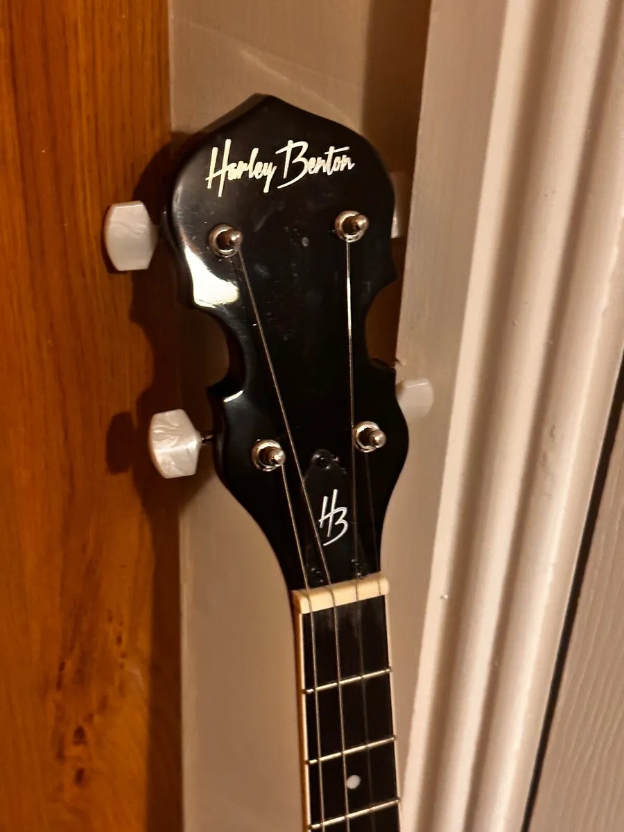 Irish Tenor Banjo - Includes bag - Image 3