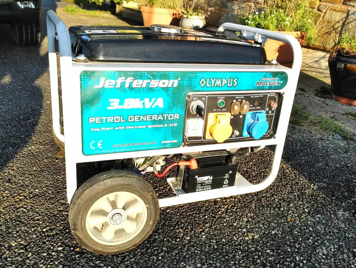 Jefferson 3.8kVa Electric Start 110-230v generator - Image 1