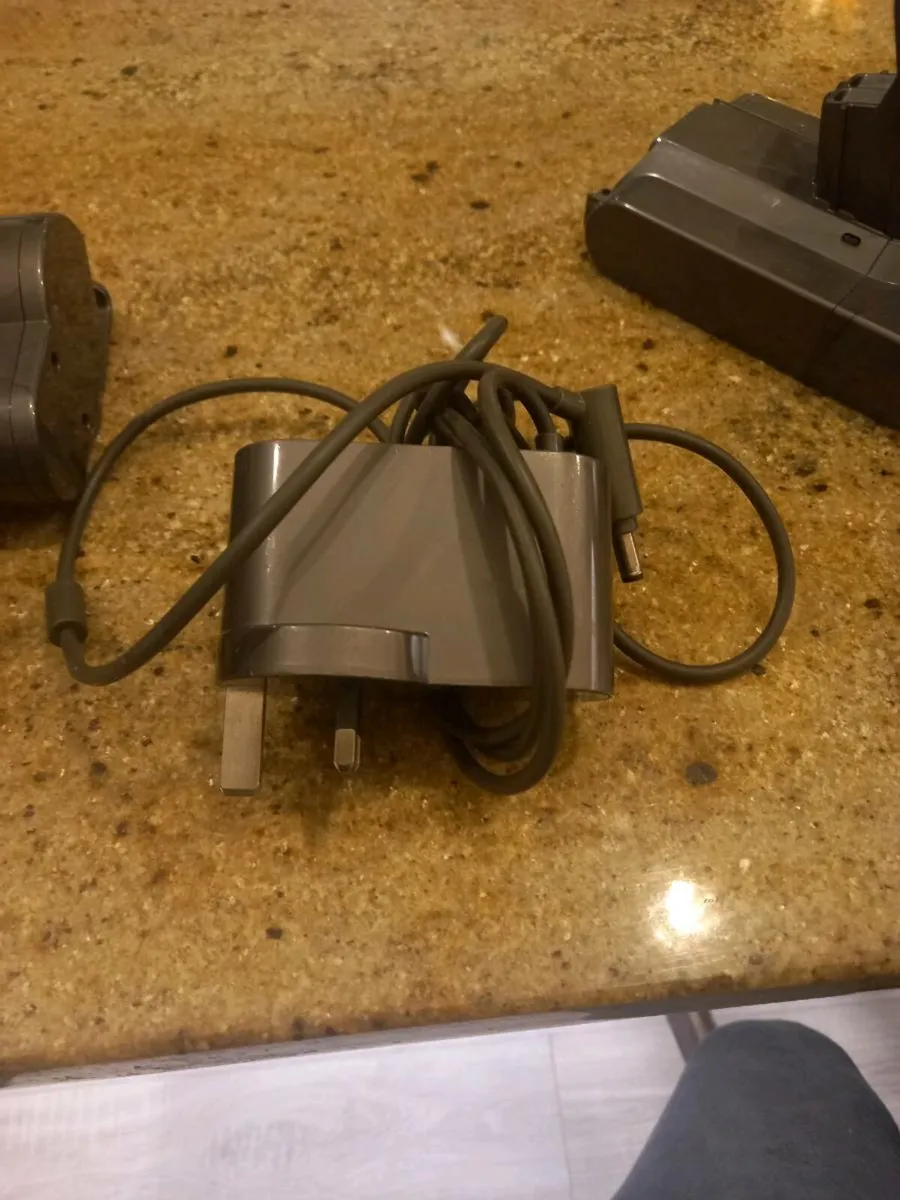 Dyson v7 Trigger - Image 3