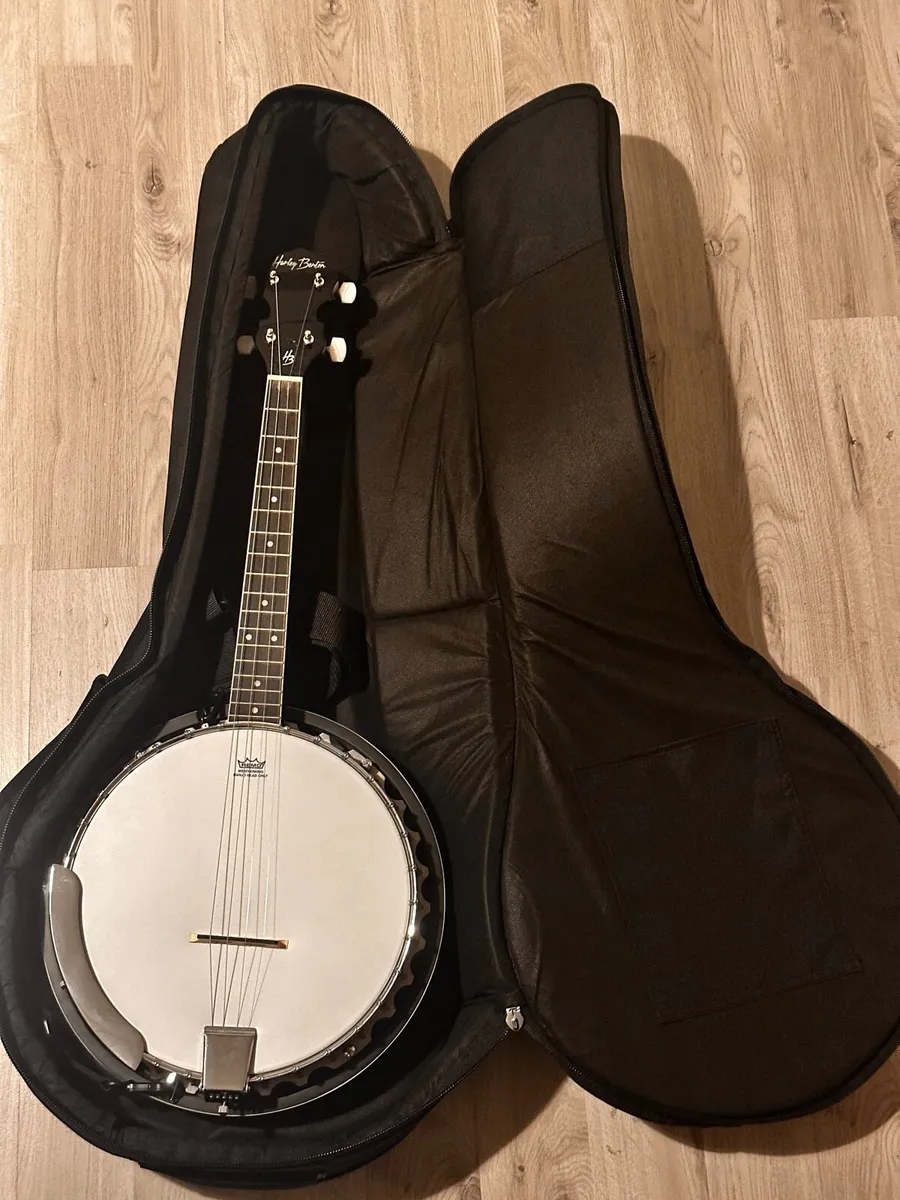 Irish Tenor Banjo - Includes bag - Image 4