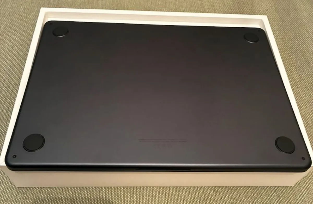 Macbook Air M4 13inch 2025 16gb 256gb - Image 3