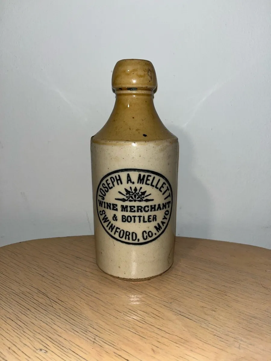 Stoneware bottles - Image 3