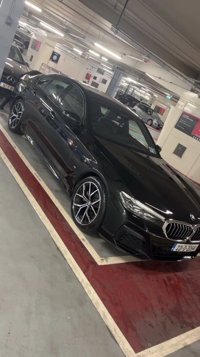 2022 BMW 520D M Sport X Drive - Image 1