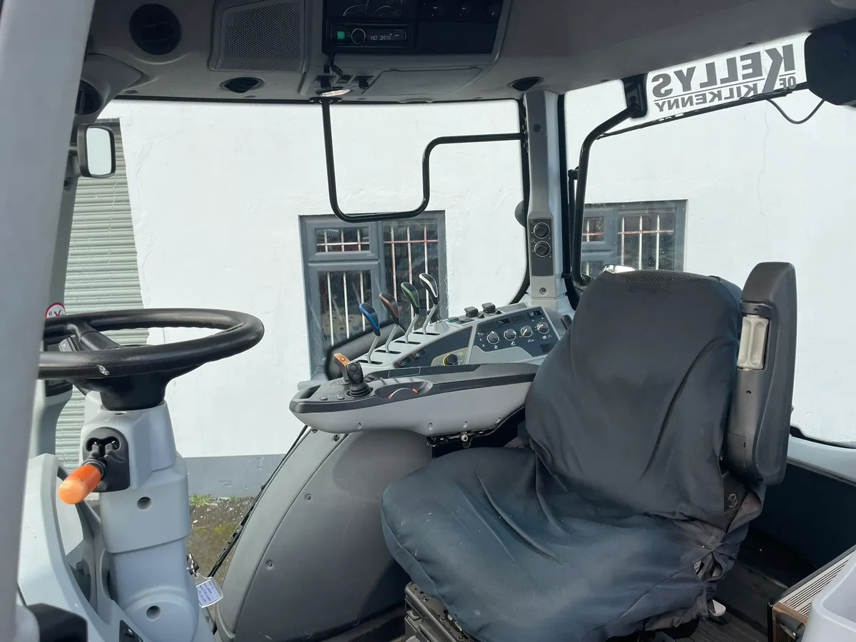 Valtra T174A & Loader - Image 2