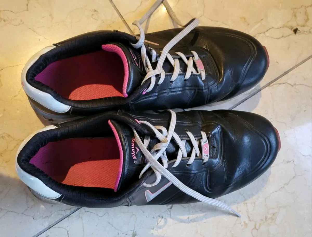 Ladies Calloway golf shoes - Image 1
