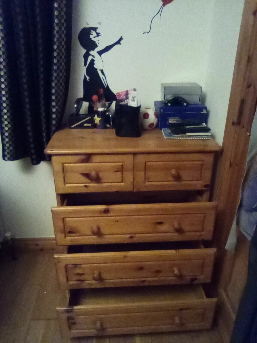 Solid wooden drawers - Image 1