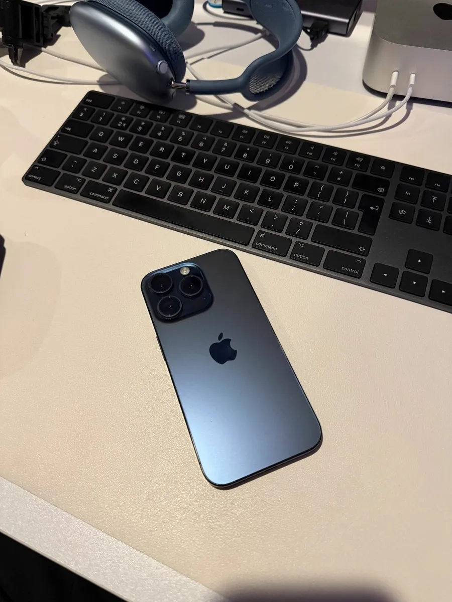 iPhone 15 Pro – 256GB – Excellent Condition - Image 3