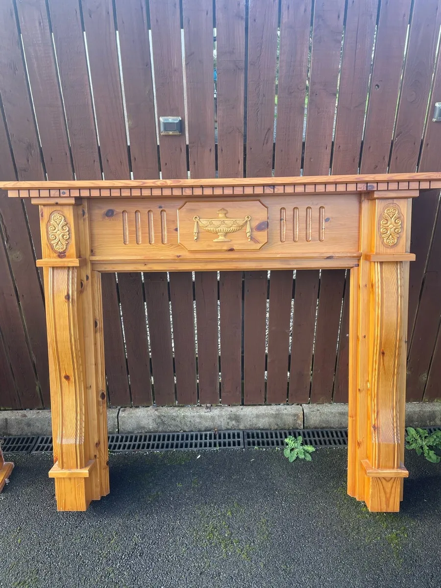 Fireplace surround and insert - Image 3