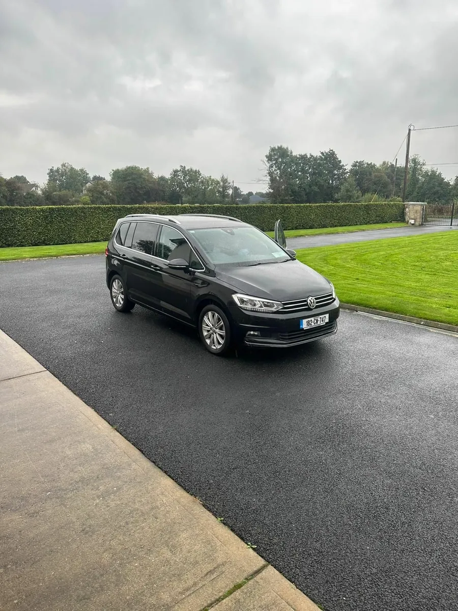 Volkswagen Touran 2018 - 2.0L TDI AUTOMATIC - Image 2