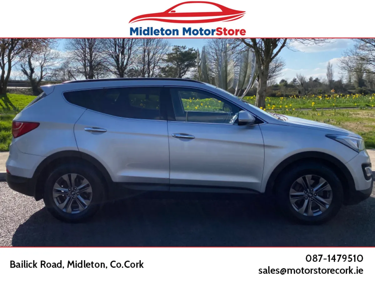 Hyundai Santa Fe 2WD COMFORT 7 Seater - Image 3