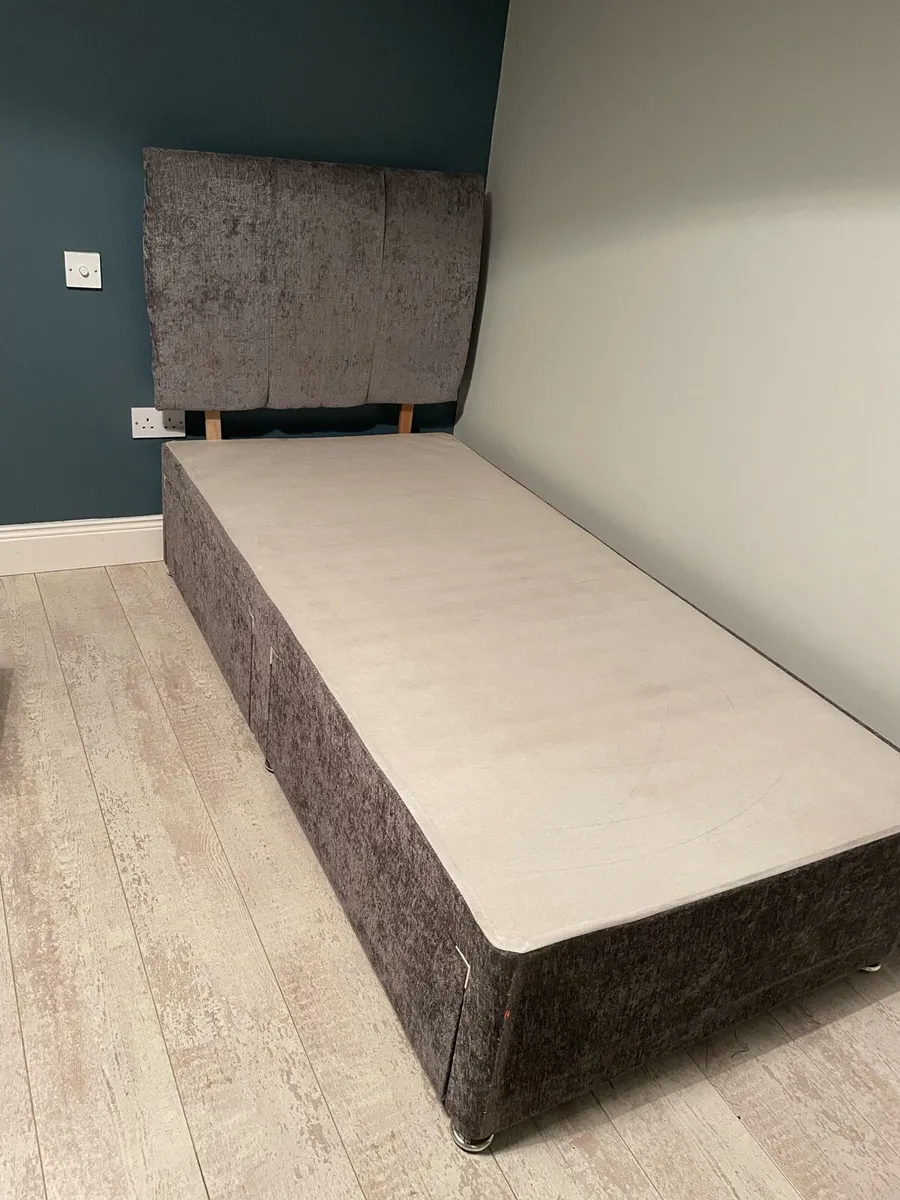 Single bed - Image 3