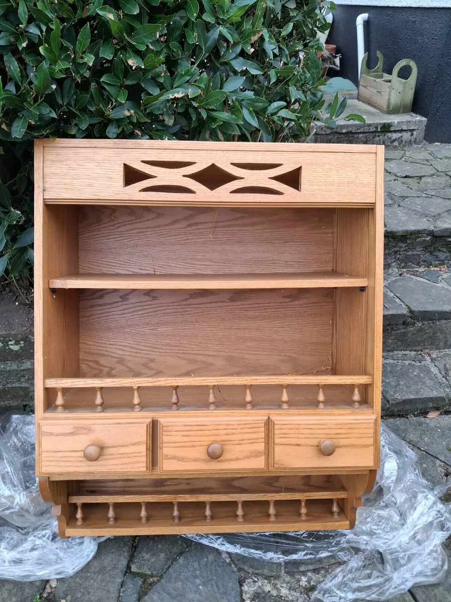 2 wooden shelf dresser units - Image 2