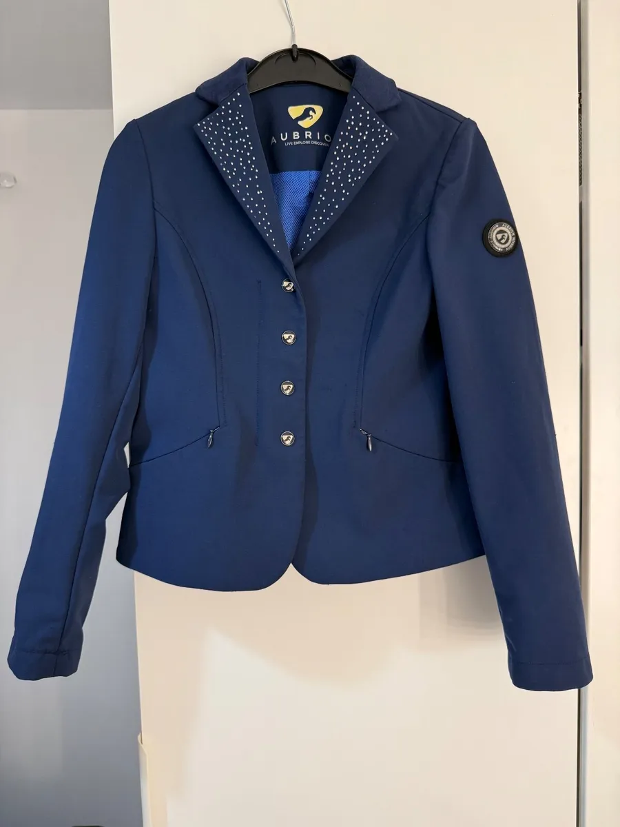 Equestrian 11-12yrs show jacket - Image 2