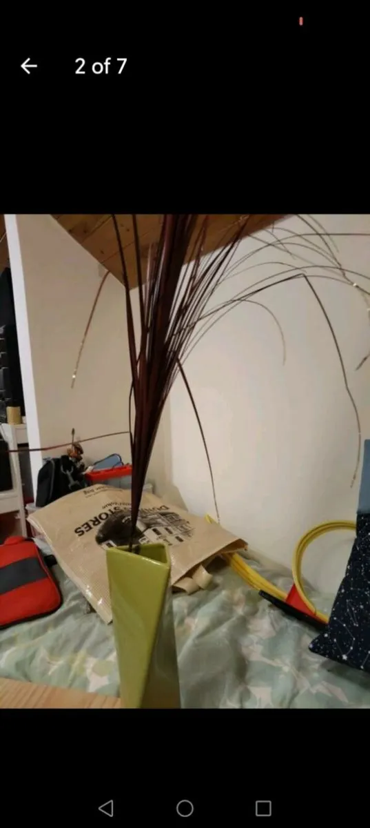 Irregular shaped vase - Image 2