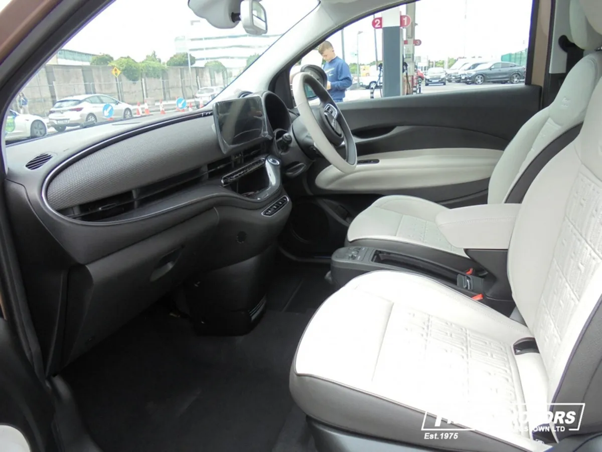 Fiat 500e LA PRIMA  CABRIO BOCELLI - Image 4