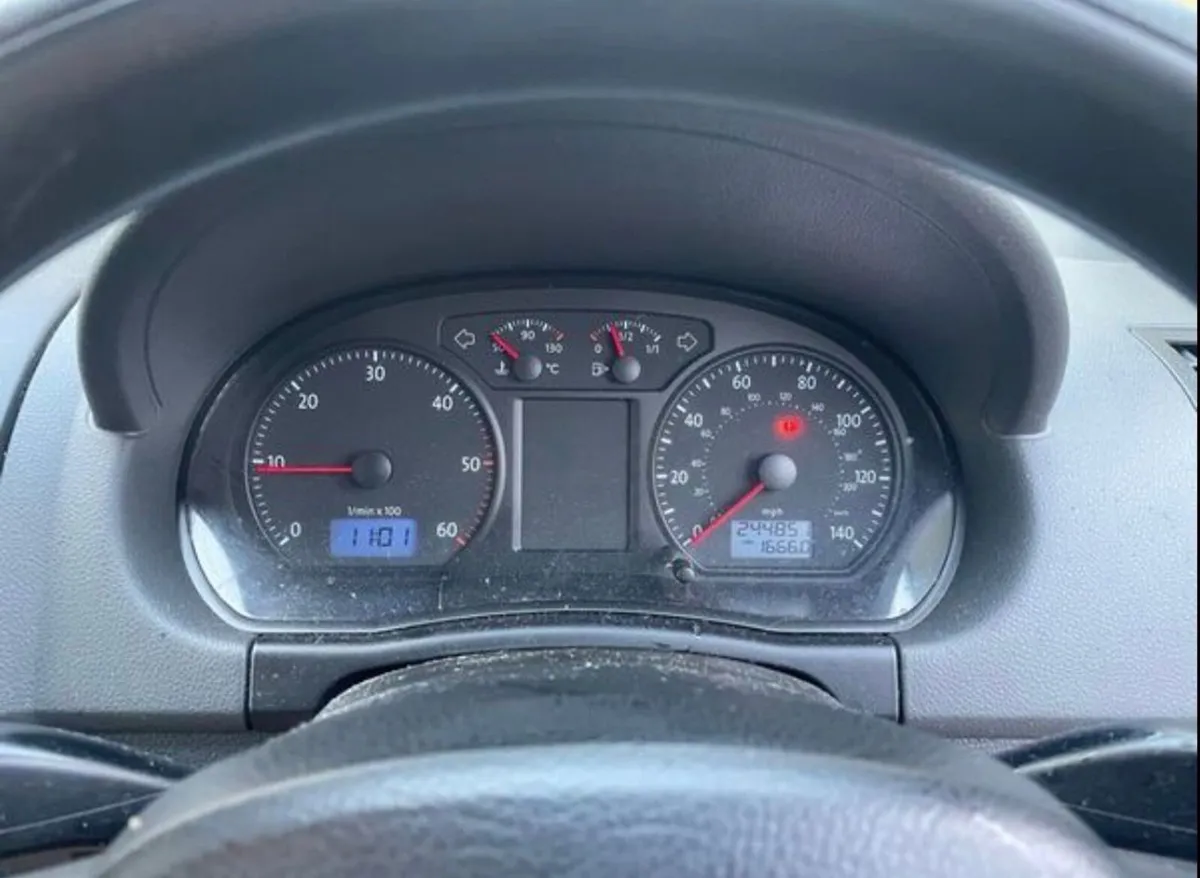 Volkswagen polo 1.4 diesel - Image 2