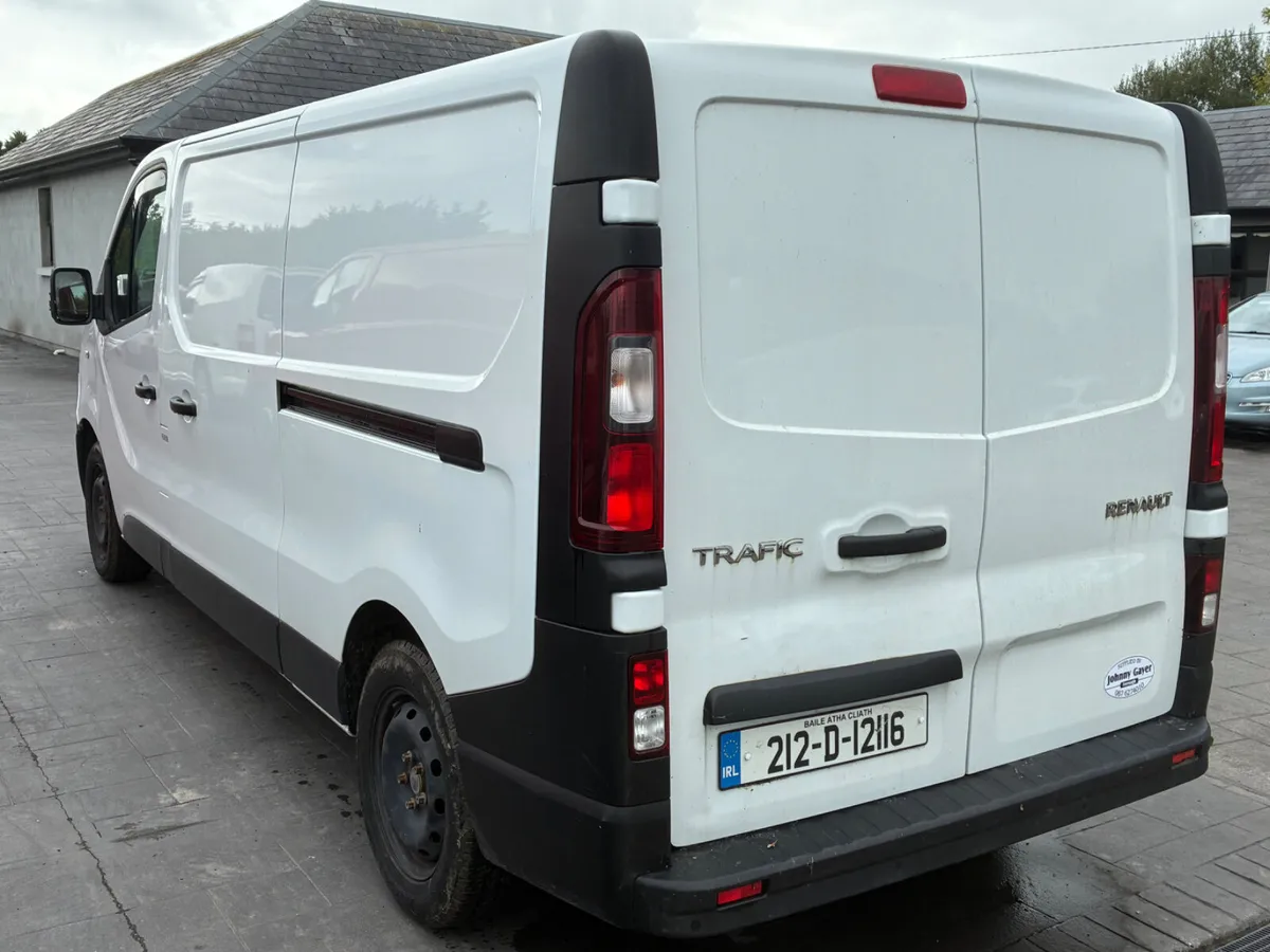 Renault traffic - Image 4