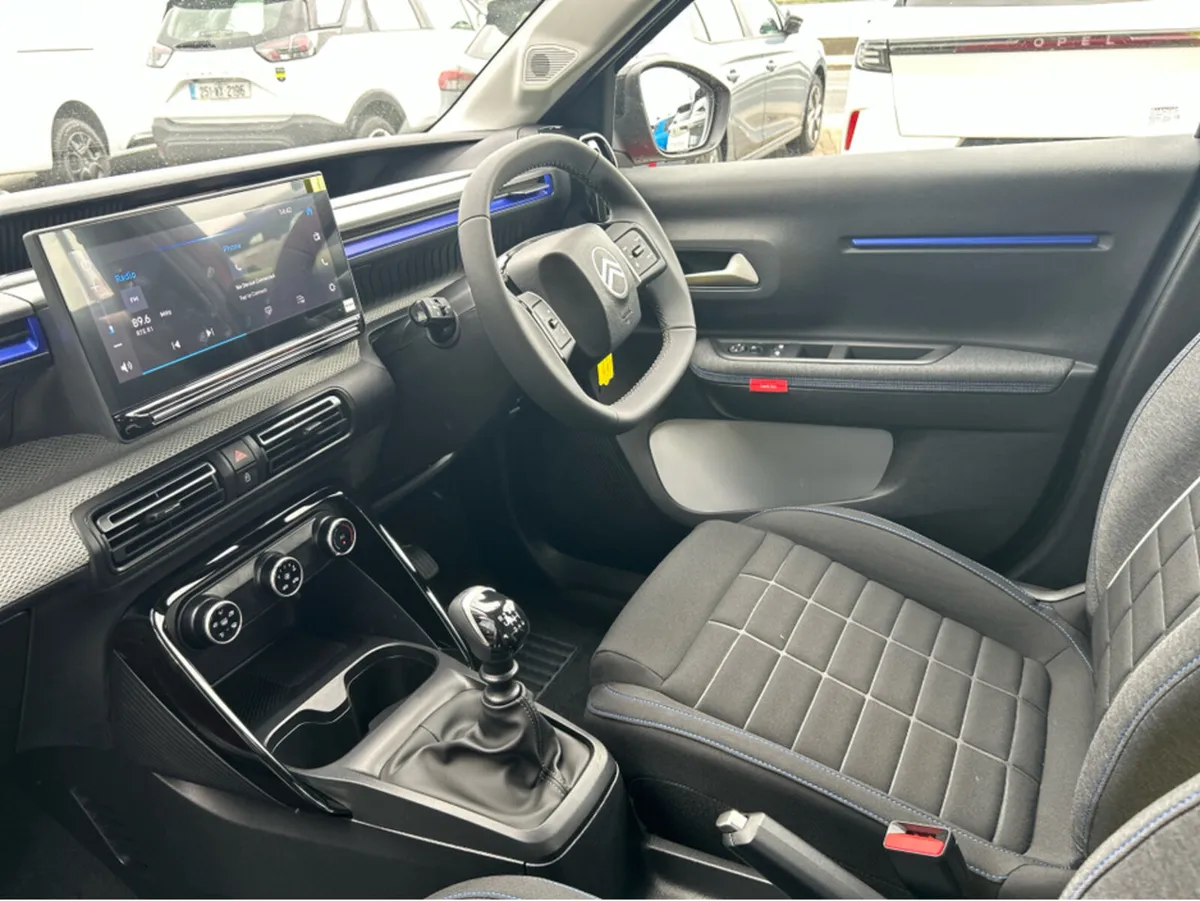 Citroen C3 New Plus 1.2 - Image 2