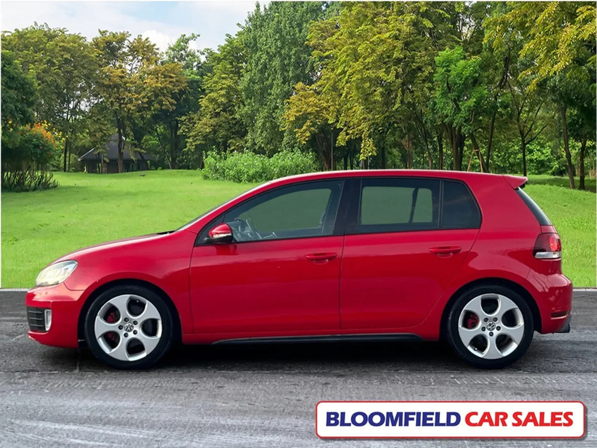 Volkswagen Golf 2.0 GTI , DSG // LOW MILEAGE - Image 4