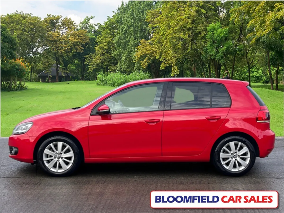 Volkswagen Golf 1.4 HIGHLINE , AUTO // LOW MILEAGE - Image 4