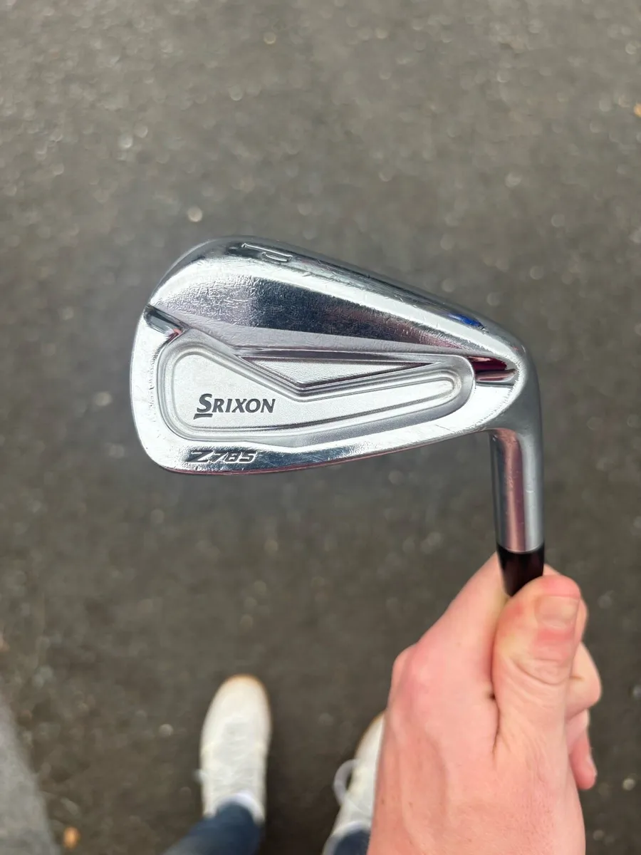 Srixon Z785 Irons 4-PW - Image 1