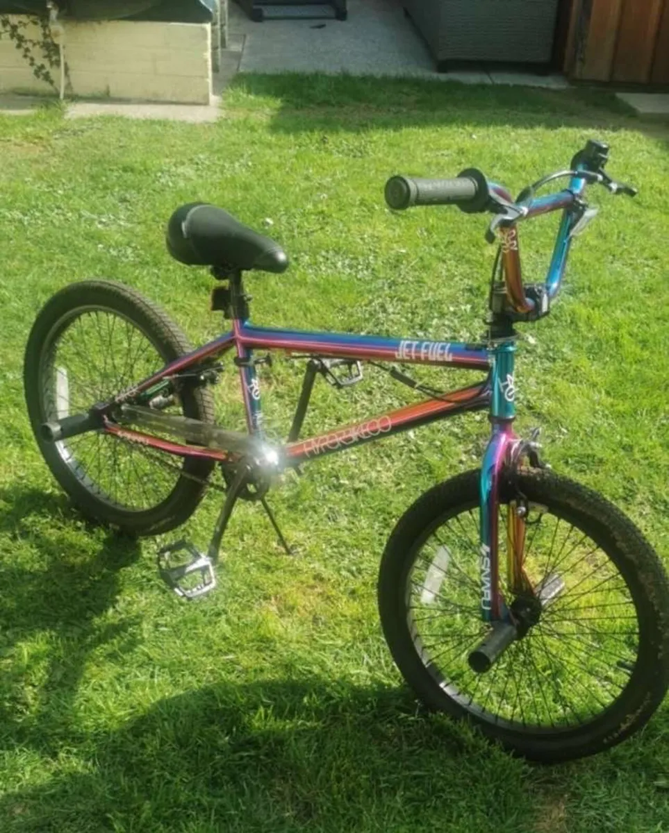 BMX bike - Image 1