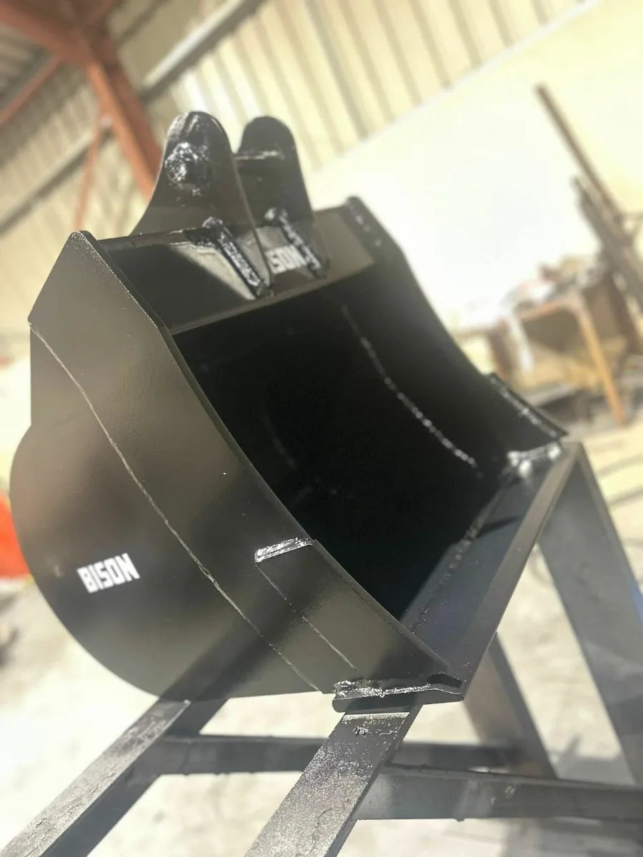 3-20T Excavator Gummy Buckets - Image 4