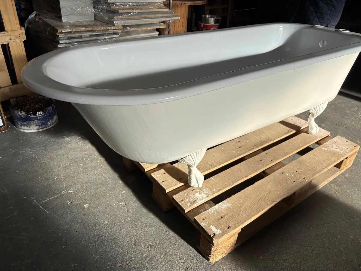 Roll top baths - resurfaced - Image 2