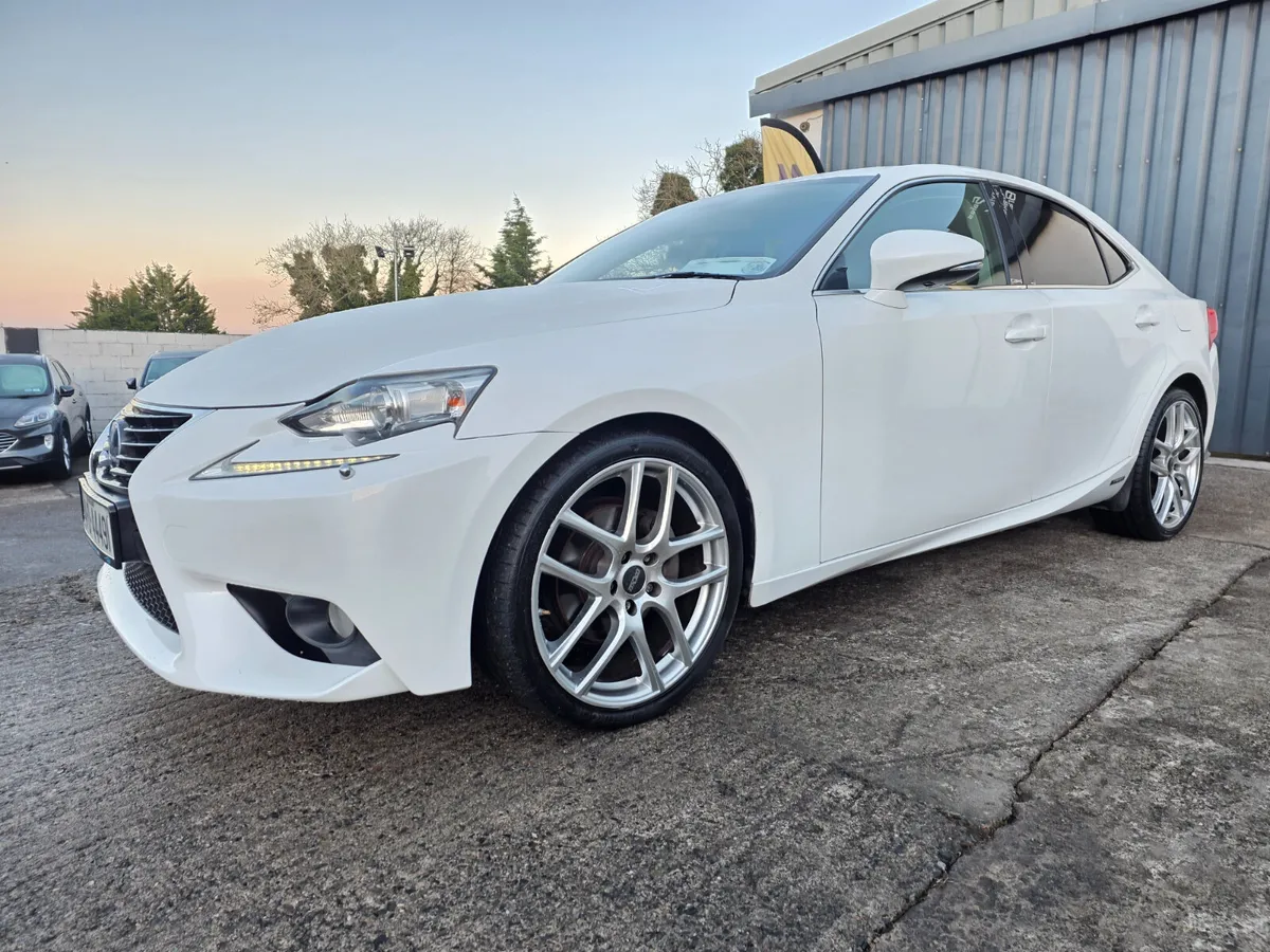 2014 LEXUS IS300H * 2.5 PETROL/HYBRID * NEW NCT - Image 3