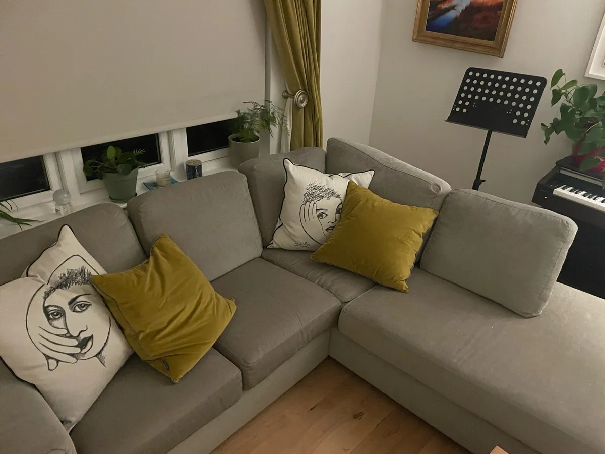 3seater sofa - Image 1