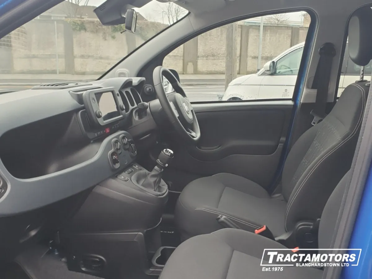 Fiat Panda 1.0 CROSS 5DR - Image 4