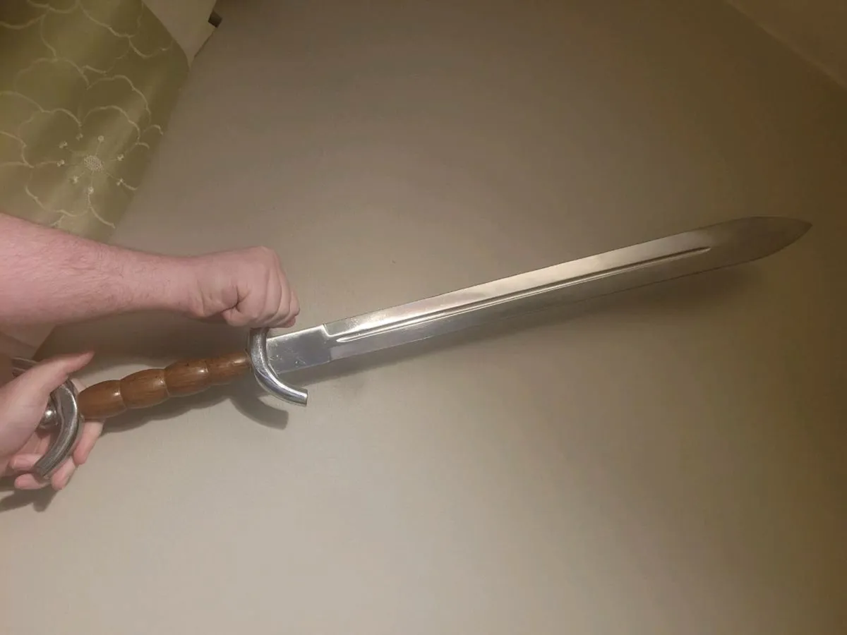 Celtic sword - Image 1