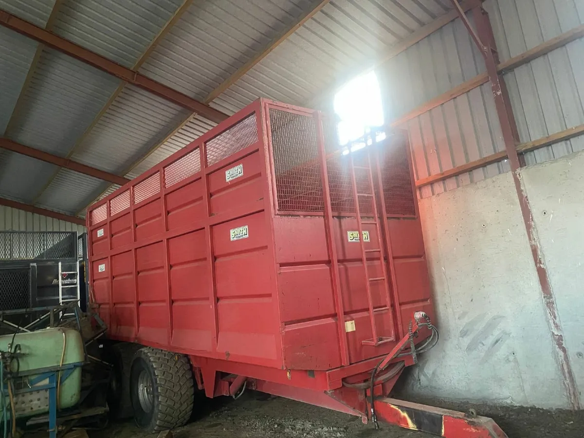 Silage trailer - Image 1