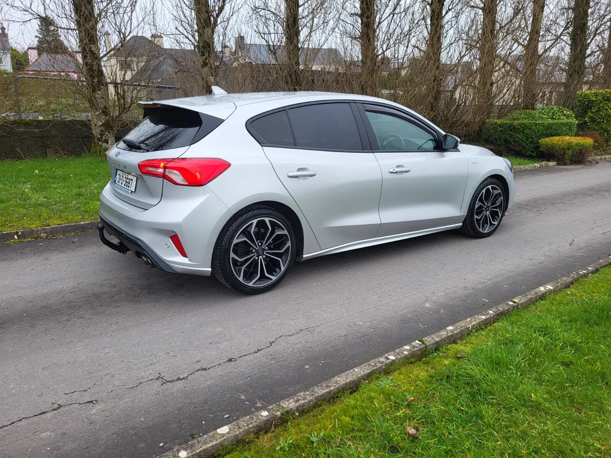 Ford Focus 1.5 DIESEL  ST LINE - Image 4