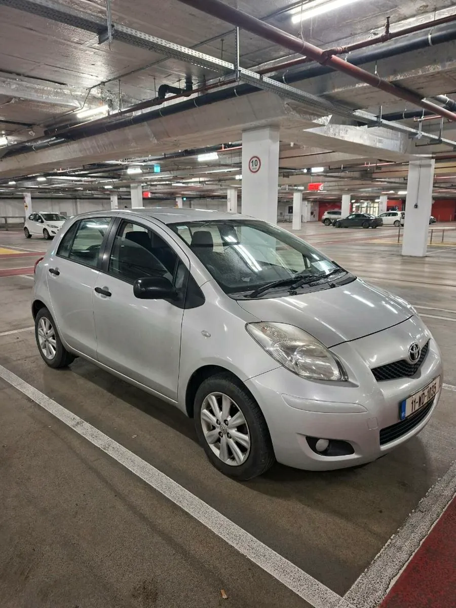 TOYOTA YARIS 2011 - Image 1