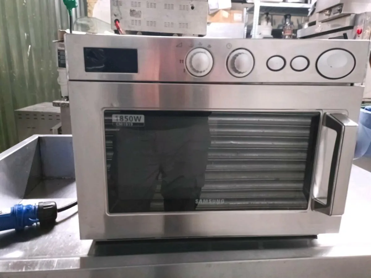 Samsung heavy duty commercial microwave - Image 4