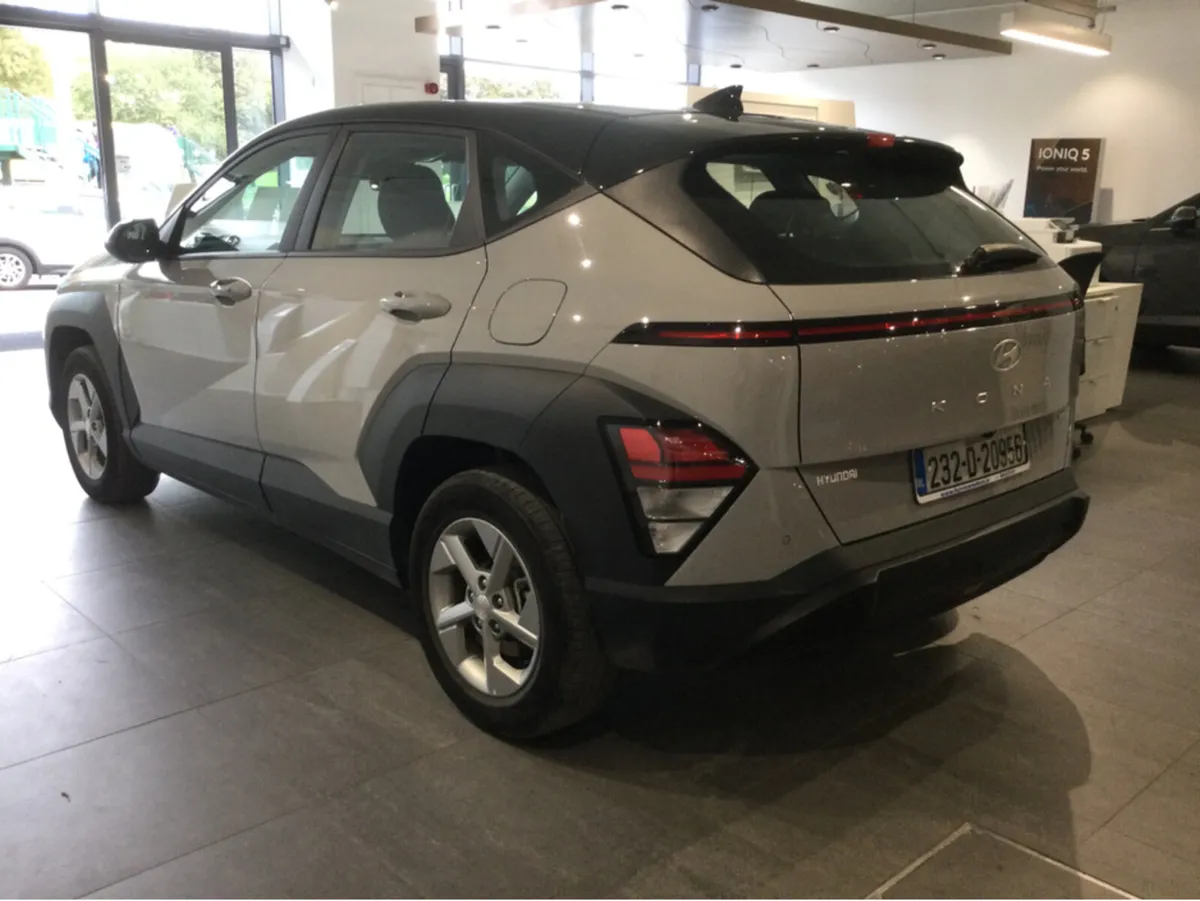 Hyundai KONA HYBRID SIGNATURE - Two Tone - Image 4