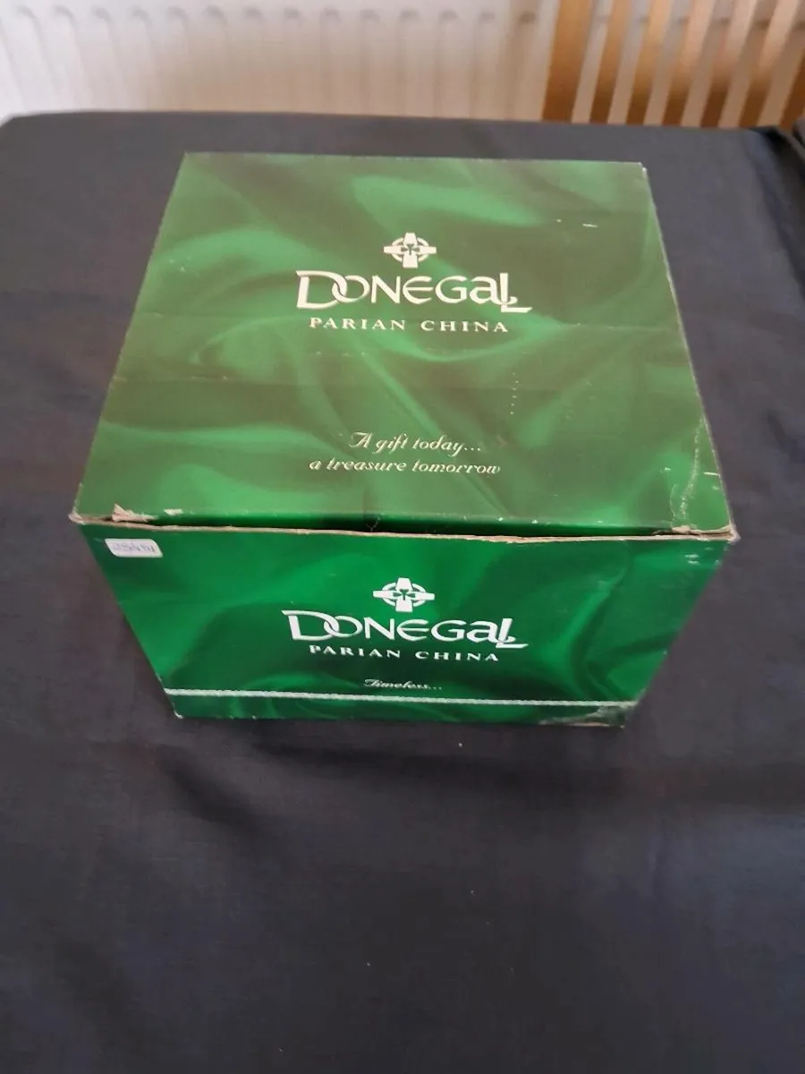 Donegal China Pillar Candle Holder - Image 3