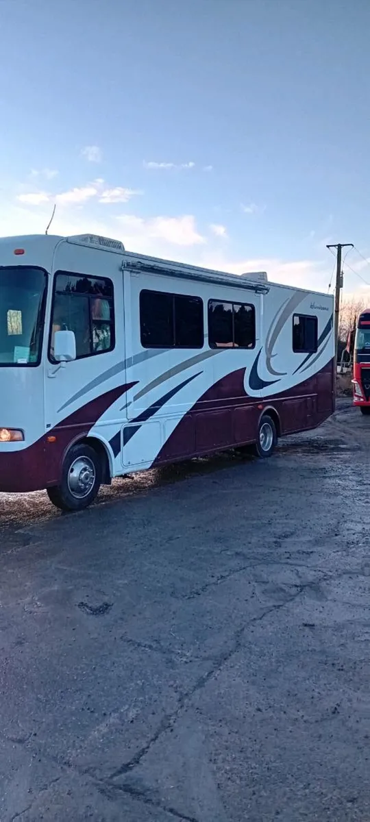 Ford Camper truck - Image 1