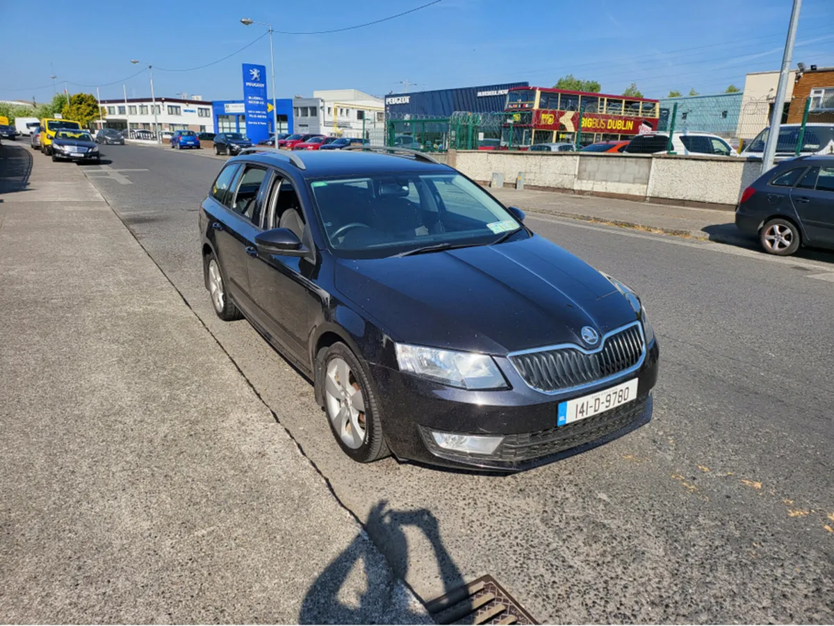 Skoda Octavia COM ELEGANCE 2.0 TDI 150HP 4DR/ NCTJ - Image 1