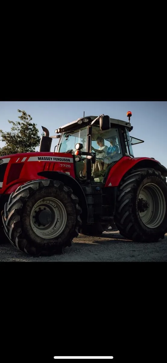 7726 massey FERGUSON tractor - Image 2