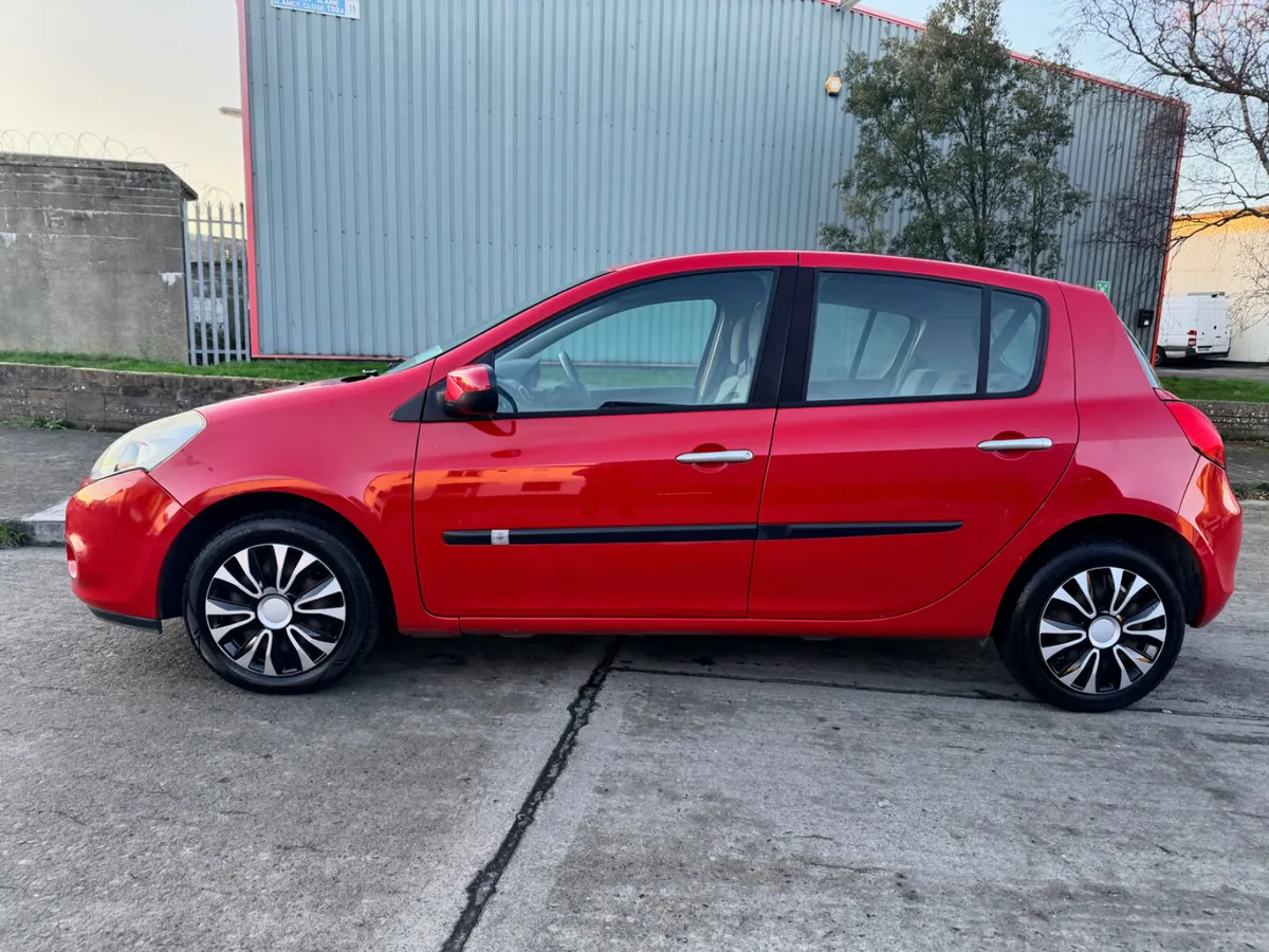 Renault Clio 2010 new NCT 6 months tax - Image 2