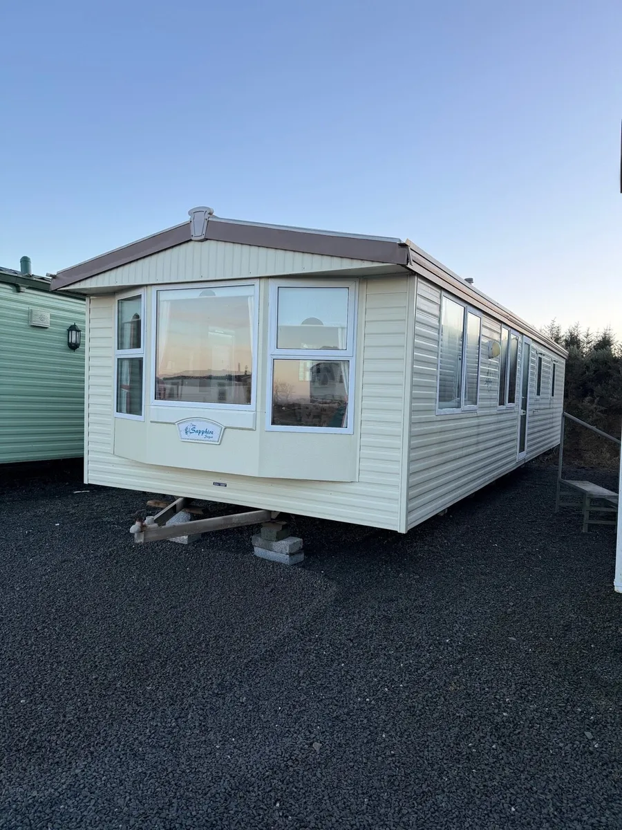 Atlas Sapphire 35 x 12 x 2 Bedroom (Winter Pk) - Image 1