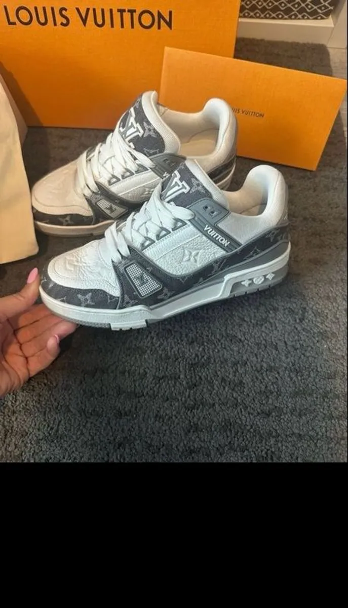 Louis Vuitton trainers - Image 4