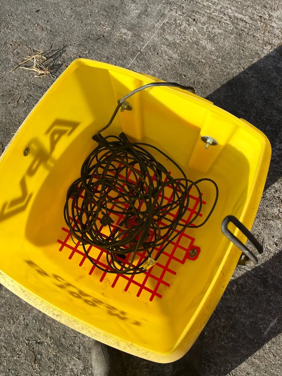 Apv grass seeder - Image 3