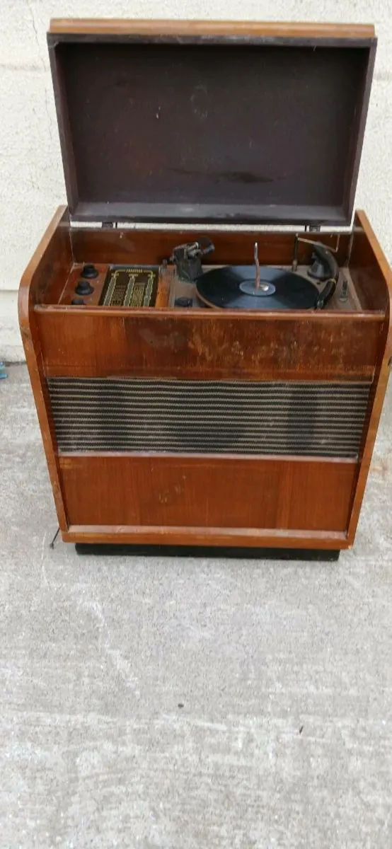 Radio and Radiogram - Image 2